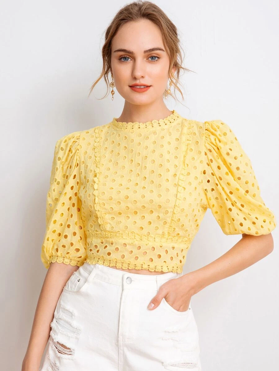 SHEIN Guipure Lace Trim Puff Sleeve Schiffy Crop Top