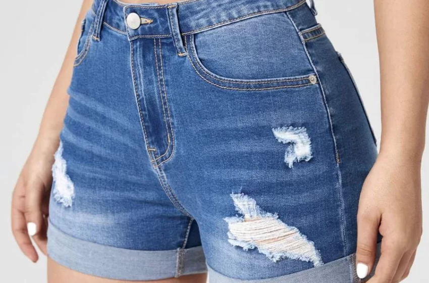  10 Latest Ways To Wear Ripped Jean Shorts Outfits Womens