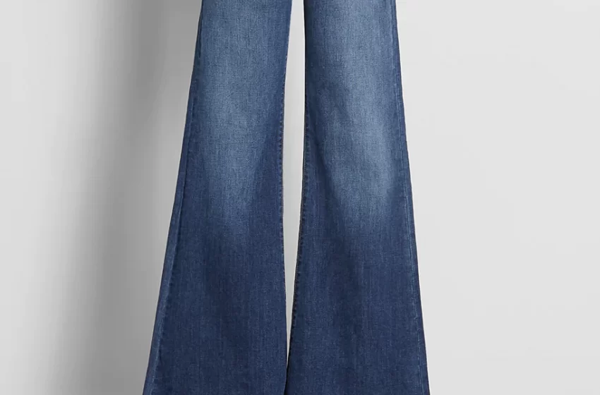 New Women’s Bell Bottom Jeans Are Back In Fashion 2024