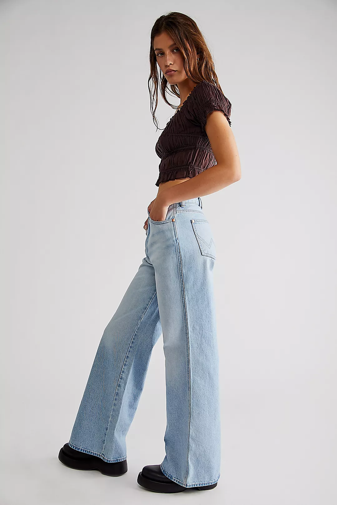 Wrangler The Bonnie Low-Slung Loose Flare Jeans