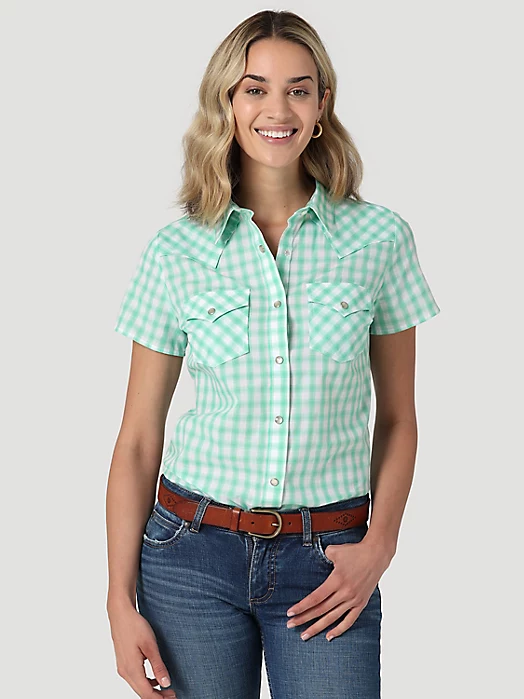 WRANGLE ESSENTIAL SHORT SLEEVE PLAID WESTERN SNAP TOP GRASSY GREEN