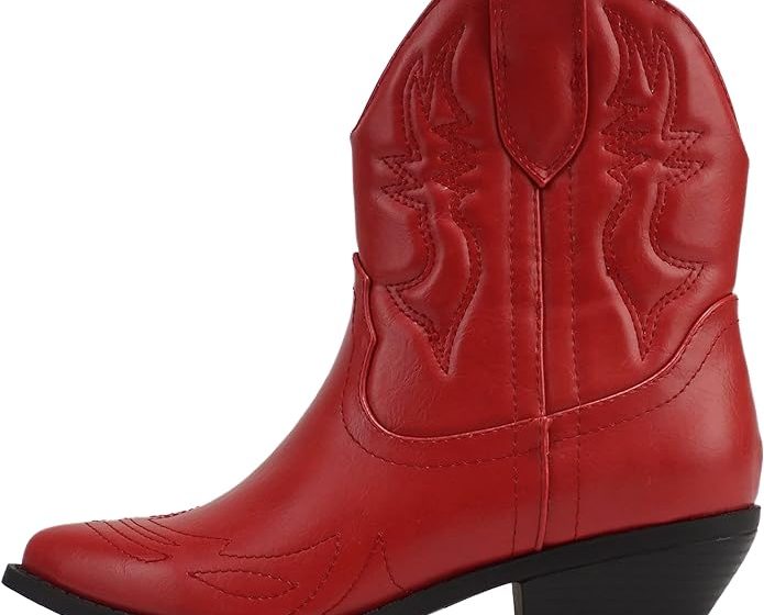  7 Women’s Red Western Boots Elevate Your Look – Sassy and Stylish